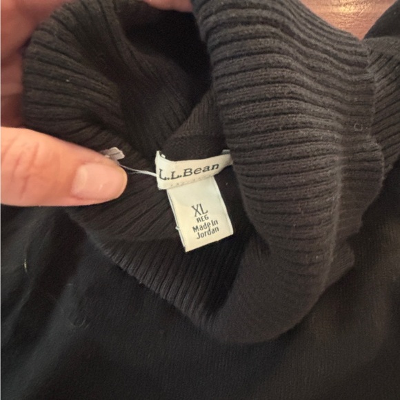 L.L. Bean Black Turtle Neck Sweater Women’s XL Classic Pullover - Picture 3 of 5